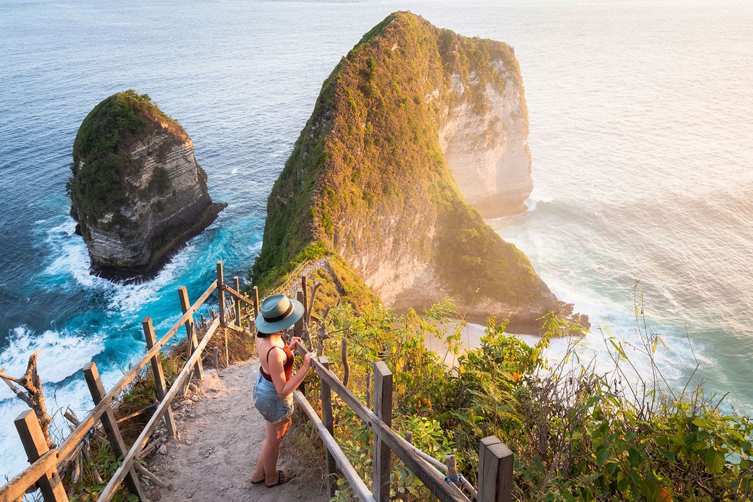 Package 2D1N Land Trip